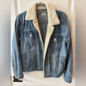 Gap 1969 Denim Jacket with Sherpa Lining size M